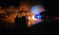 Otobanda 39 yolcusu bulunan otobüs alev alev yandı!