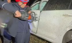 Gaziantep otoyolunda otomobil şarampole yuvarlandı! 2 kişi yaralandı