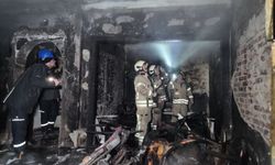 4 katlı binada korkutan yangın! Facianın eşiğinden dönüldü! 1’i ağır 8 yaralı…