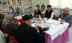 Moral Evi'nin renkli kişiliği çevresine neşe saçıyor