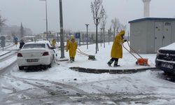 Gaziantep beyaza büründü! Belediye ekipleri teyakkuza geçti