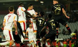 Galatasaray deplasmanda güldü! Fatih Karagümrük’ü 3-1 yendi