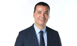 Açıl Sezen Kimdir, Kaç Yaşında, Evli mi? Ne İş Yapıyor, Maaşı Ne Kadar?