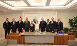 AK Parti Genel Başkan Yardımcısı Zorlu'dan Şahin'e ziyaret! Şahin brifing verdi...