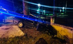 Feci kaza! Otomobil hurda yığınına döndü! Sürücü hastaneye kaldırıldı