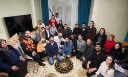 Başkan Yılmaz anlamlı bir buluşmaya imza attı! Öğrenci evini ziyaret etti