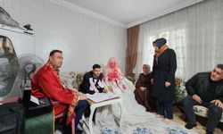 Gaziantep’te belediye çiftleri kar yağışında da yalnız bırakmadı