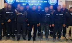 Göçmen kaçakçılığına yönelik operasyon! 13 yabancı uyruklu şahıs yakayı ele verdi…