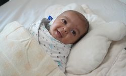 Gaziantep'te kafasındaki nadir tümör alındı, hayata tekrar gülümsedi! (VİDEO HABER)