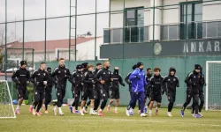 Gaziantep FK, kupa maçı hazırlıklarını sürdürdü! Başkan Yılmaz, antrenmanı yerinde takip etti…