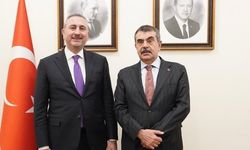 Abdulhamit Gül Bakan Tekin ile bir araya geldi… TBMM’de kritik görüşme!