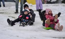 9 Şubat 2026 Ağrı’da okullar tatil mi? Yarın Ağrı’da okullar var mı yok mu? Valilik kar tatili açıklaması yaptı mı?