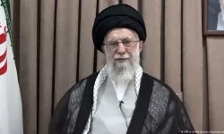 Ali Hamaney Öldü Mü, İran Dini Lideri Ali Hamaney Kaç Yaşındaydı, Nereli, Kimdir, Neden Öldü?