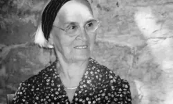 Şefika Ortaylı (hayatı) Kimdir? İlber Ortaylı’nın Annesi Nereli, Kökeni Nereye Dayanıyor, Rus Mu Kırım Tatarı Mı?