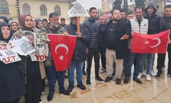 Suriye'ye malzeme götürdükleri sırada kaybolan gençlerin aileleri yardım istedi!