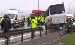 Otoyolda facia! Ortalık savaş alanına döndü! Polis servisi kaza yaptı: 1 polis şehit oldu, çok sayıda polis yaralı...