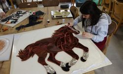 Gaziantep’te binlerce çivi ve metrelerce bakır telle hayaller sanata dönüşüyor! Büyük ilgi görüyor…