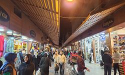 Gaziantepliler bayram alışverişi için çarşıya akın etti