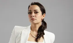 Kıskanmak Dizisi Defne'si Kim? Gerçek Adı Sezin Akbaşoğulları kimdir, kaç yaşında, nereli, hangi dizilerde oynadı?