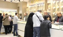 Gaziantep’te vatandaşlar kuyumculara akın etti! Kuyumcular altın bulamıyor
