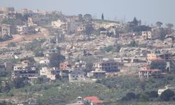 İsrail askerleri ev ve dükkanları yağmaladı