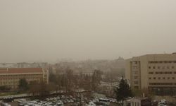 Gaziantep'te toz taşınımı etkili oldu! Hayatı olumsuz etkiledi… (VİDEO HABER)