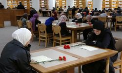 Gaziantep'te 302 öğrenci aynı anda Kuran-ı Kerim'i hatim etti! Filistinliler için dua okudular…