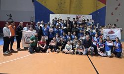 Gaziantep’te 120 genç sporcu kıyasıya yarıştı