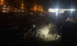 Siirt’te bina çöktü!