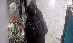 Nefes borusuna çilek takılan döner ustasını kurye böyle kurtardı! (VİDEO HABER)