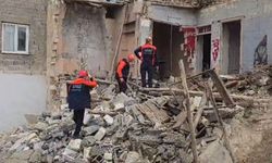 Gaziantep'te yoğun yağış sonrası kerpiç bina çöktü: Yaralılar var