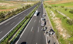 Gaziantep Şanlıurfa otoyolunda feci kaza: 3 ölü, 5 yaralı