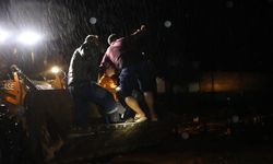 Gaziantep'te selde mahsur kalan vatandaşlar kurtarıldı: Bölgede çalışmalar devam ediyor!