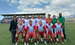 Adil Sani Konukoğlu Spor Lisesi Gençler A Kız Futbol Takımı Türkiye finallerinde