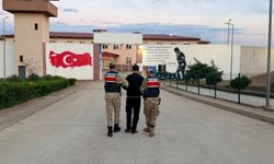 Gaziantep’te suçlulara geçit yok! Yol kontrolü sırasında yakalandı…