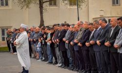 Eğitim Bir Sen Gaziantep’ten gıyabi cenaze namazı! Ayla öğretmen ve 9 canımız unutulmadı…