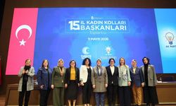 CHP'den AK Parti'ye geçen eski başkanlara rozetleri takıldı