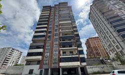 Gaziantep'te 'süper hücre' şehri talan etti! Balkon duvarlarını yıktı, camları patlattı (VİDEO HABER)