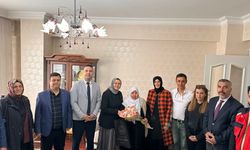 Gaziantep Valisi Kemal Çeber’in eşi Neslihan Çeber’den şehit annelerine ziyaret