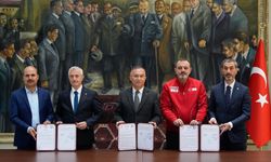 Gaziantep’te imzalar kan bağış kampanyası için atıldı! Kan verene spor ayakkabı hediye...