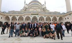 Şahinbey’de gençlerle buluştular