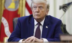 Trump’tan İran’a: "Füzelerini fırlattınız, masaya geri dönün"