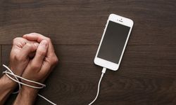 Dijital tehlike kapıda! İnternet bağımlılığı çağın hastalığı olacak