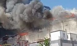 Gaziantep’te tekstil fabrikasında dev yangın! Çok sayıda sağlık ve itfaiye ekibi sevk edildi