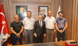 Akademisyenlerden Rektör Doğan’a ziyaret! Görüş alışverişinde bulundular…