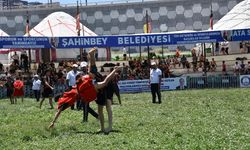 Gaziantep’te büyük heyecan: 600 Güreşçi er meydanında!