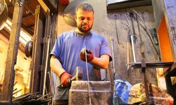 Gaziantep’te kebap şişlerine üç kuşaktır şekil veriyorlar!