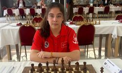Gaziantep Kolej Vakfı'nda Beren Kalyoncu olimpiyat yolcusu
