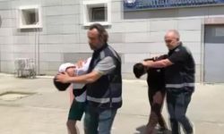 Bir yalanla 175 gram altın dolandırdılar