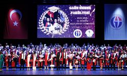 Gaziantep Üniversitesi hukuk fakültesi öğrencilerini mezun etti